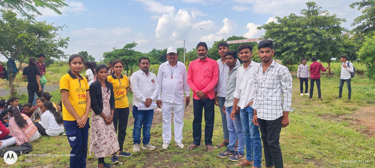 जिल्हास्तरीय स्पर्धेसाठी निवड